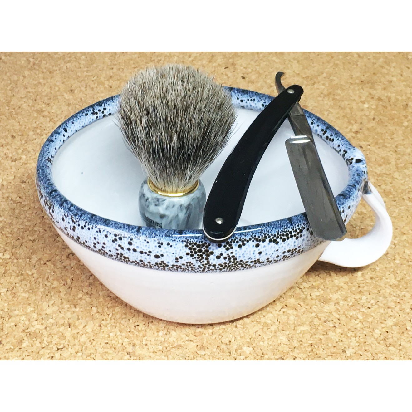 Rasiermug weiß handgemacht Keramik, Schleifstein Deluxe- Original  Belgischer Brocken online kaufen